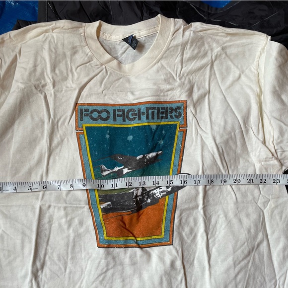 NEW Foo Fighters beige tee shirt Size XXL - Picture 3 of 3